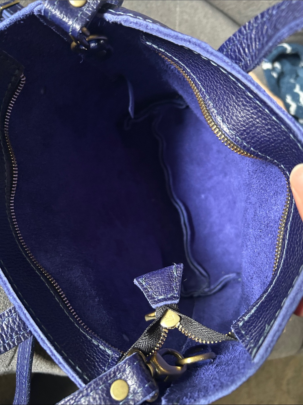Portland Leather Mini Crossbody Tote with zipper deep purple/blue shade - Picture 8 of 10